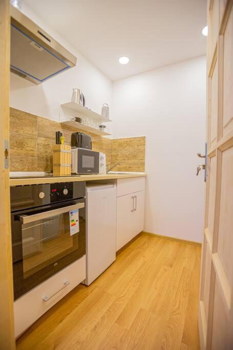 Cute Gallery Flat In Dob Str, Mars Budapest Exterior photo