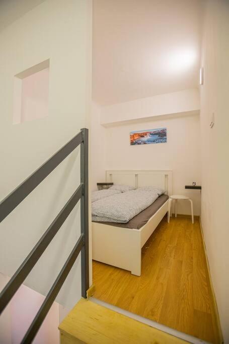 Cute Gallery Flat In Dob Str, Mars Budapest Exterior photo